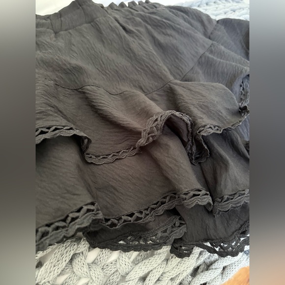 Bundle of 2 High-Quality Skorts (Black & White Lace) – EUC - Picture 5 of 6